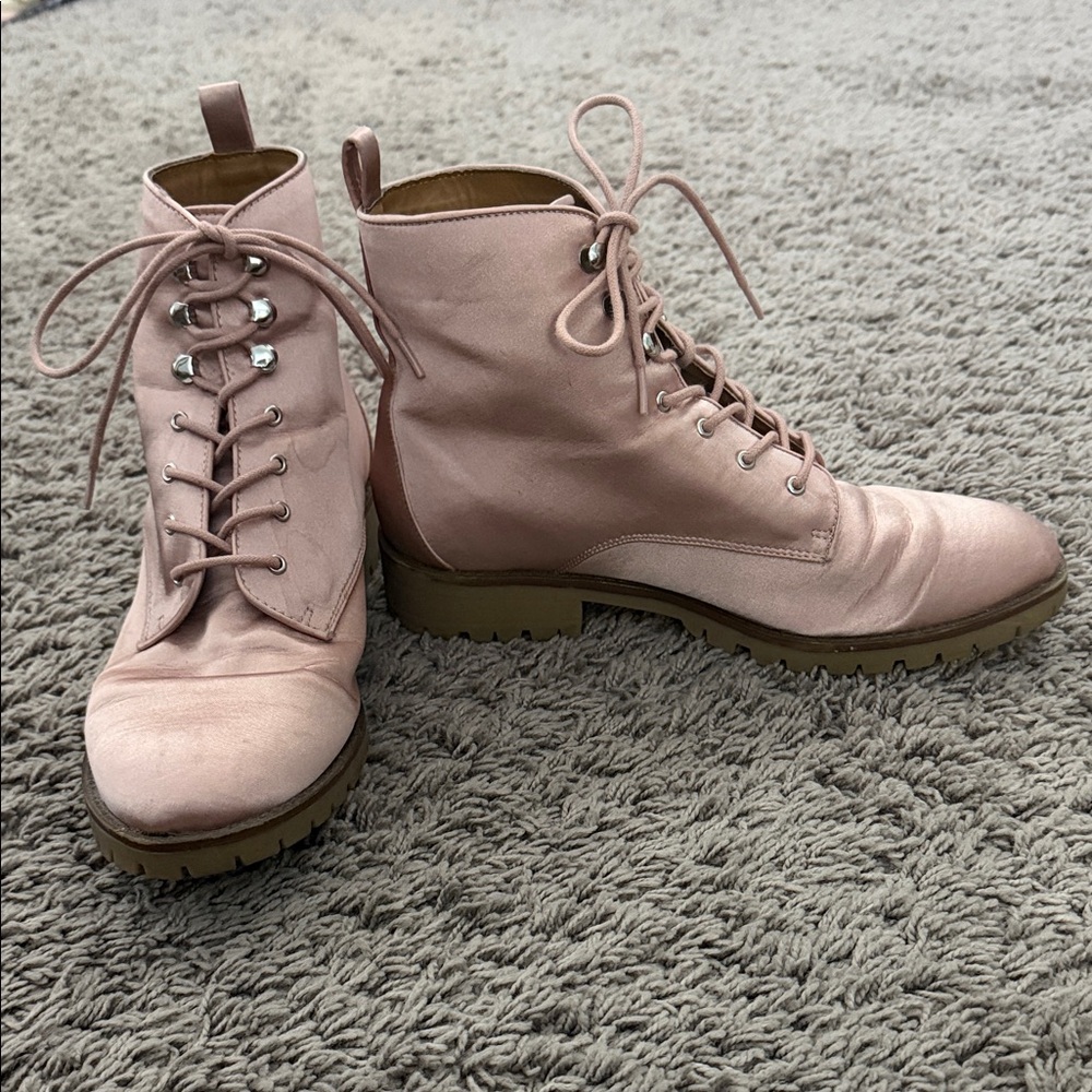 Qupid Blush Lace-Up Boots